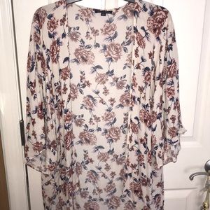 American Eagle kimono